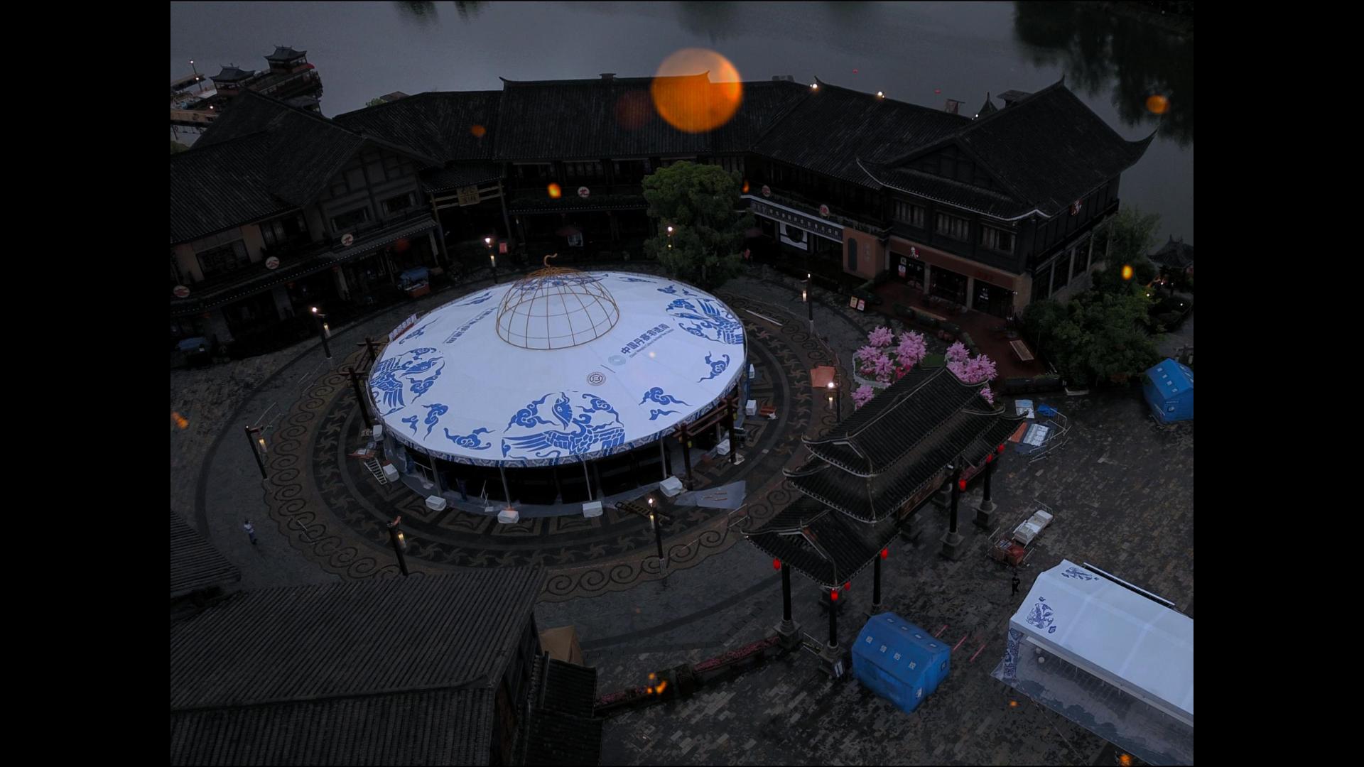 建廷全力支持，貴州丹寨非遺周