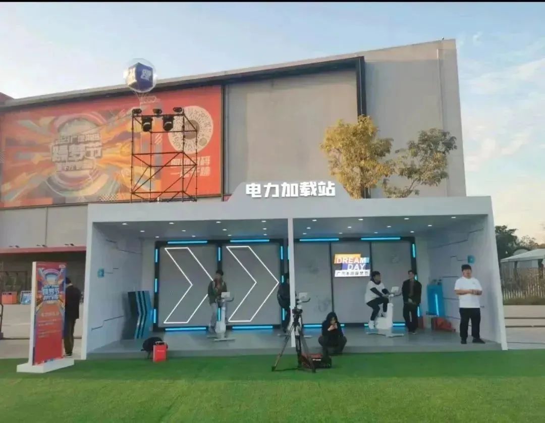 篷房產品的多種用途：活動、野營和臨時住屋