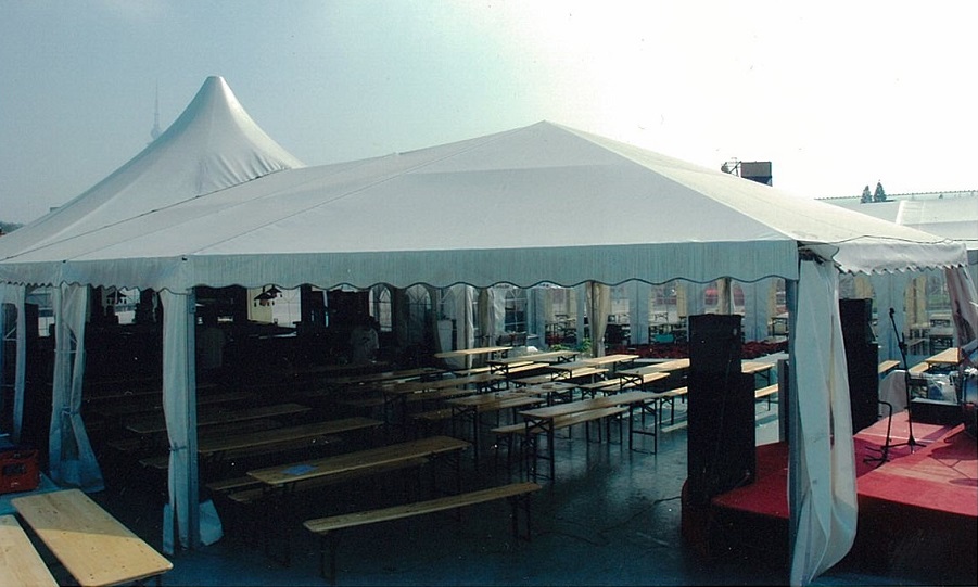 美國都喜啤酒活動(dòng)篷房