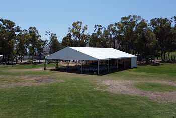 活動(dòng)篷房-草地聚會(huì)