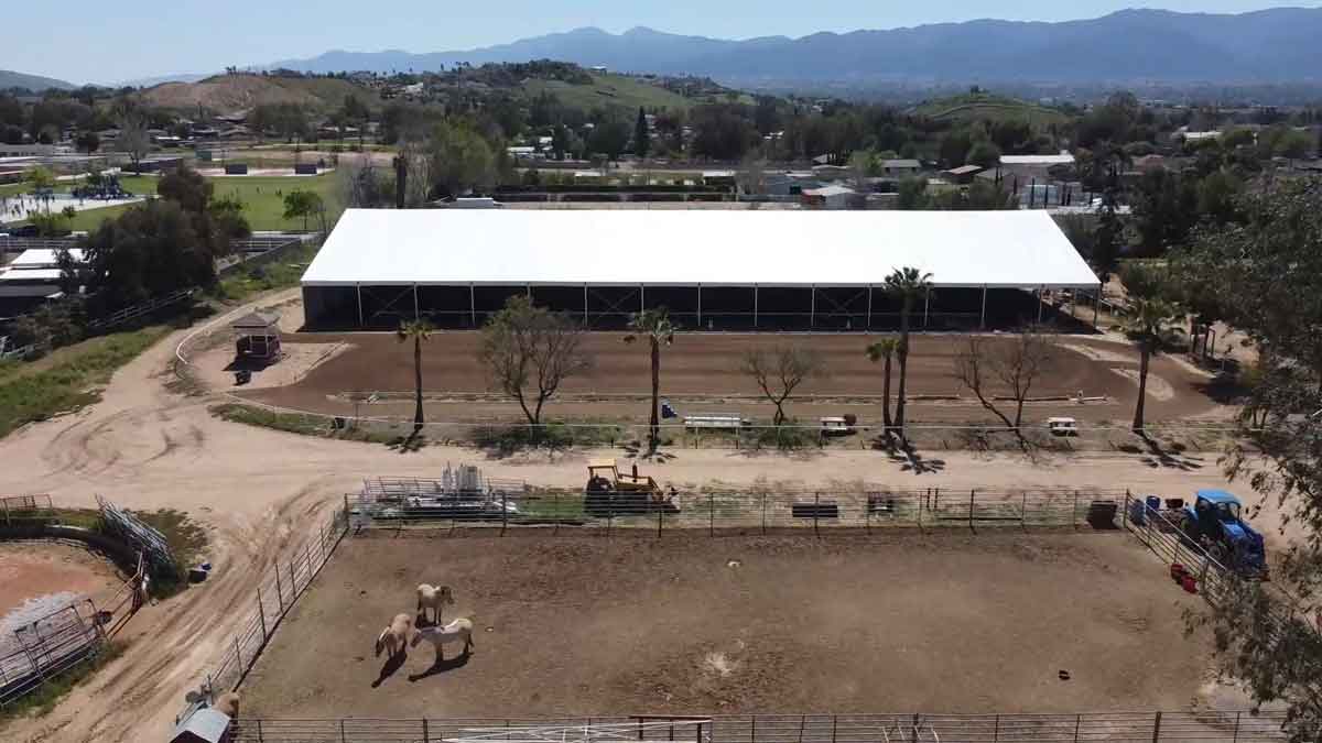 馬術(shù)賽事活動(dòng)篷房-馬場(chǎng)遮陽(yáng)棚